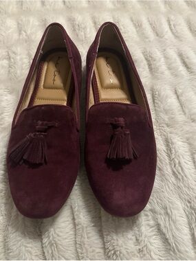 me too Burgundy Suede Tassel Loafers